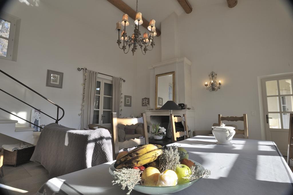 Mas De Lure Bed & Breakfast Salon-de-Provence Exterior photo