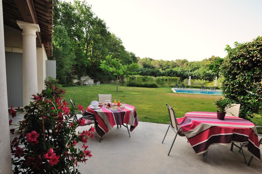 Mas De Lure Bed & Breakfast Salon-de-Provence Exterior photo